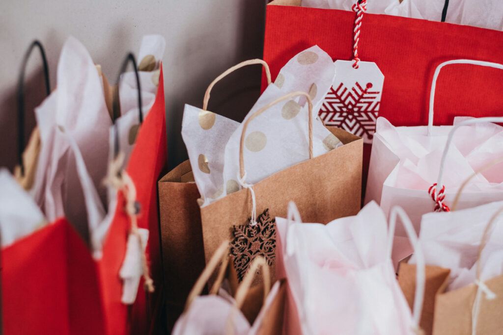 Holiday Spending Money Guide